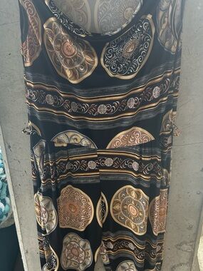 Women’s Black & Gold Patterned jumpsuit